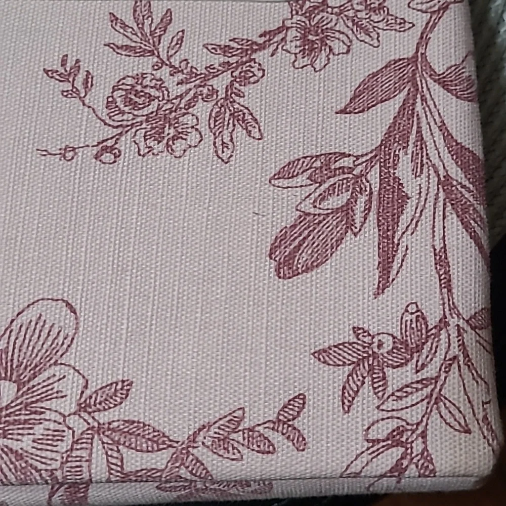 Valeri Bows & Floral Shower Curtain
